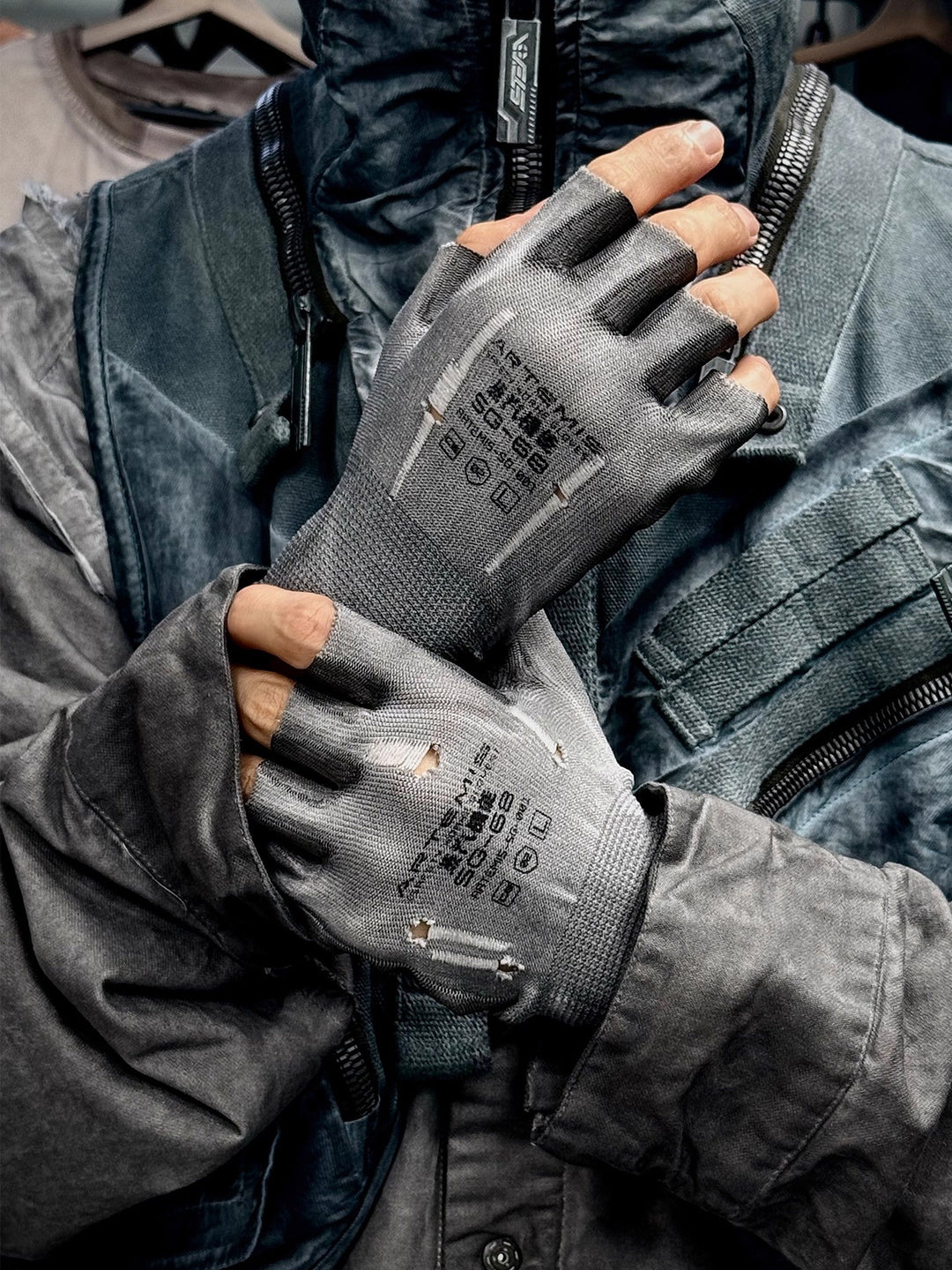 PRECISION CASTING dirty wasteland damage wear-resistant glue coated labor protection gloves
