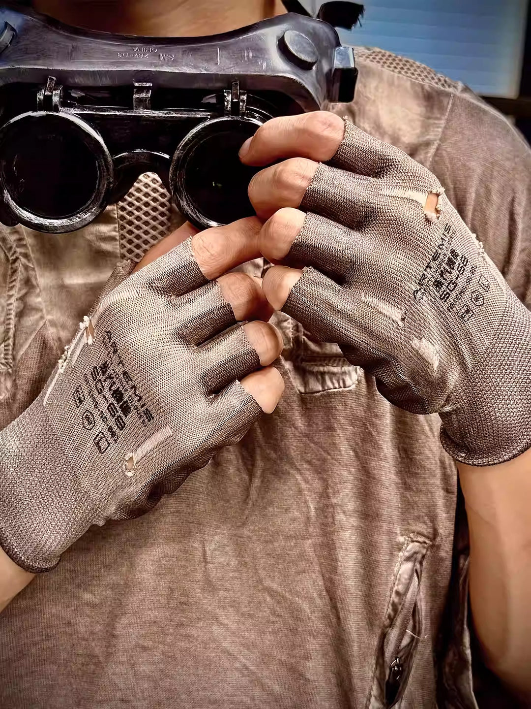 PRECISION CASTING dirty wasteland damage wear-resistant glue coated labor protection gloves