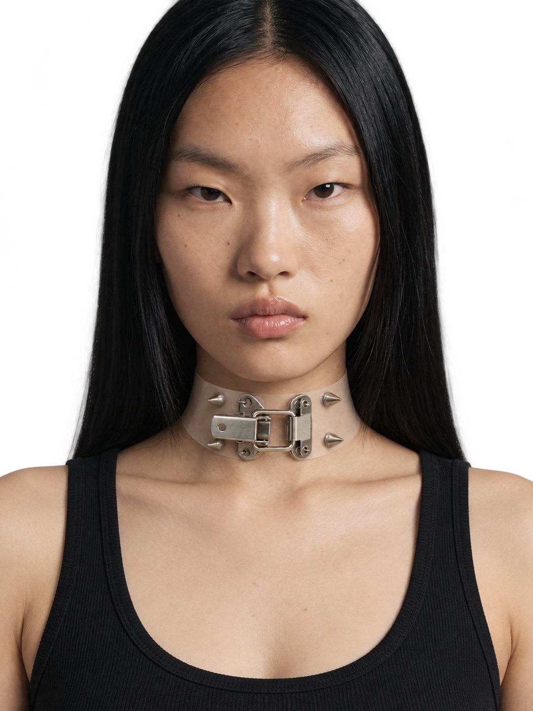 Model wearing the ALISA01 translucent choker with a silver-tone front latch and four studs.