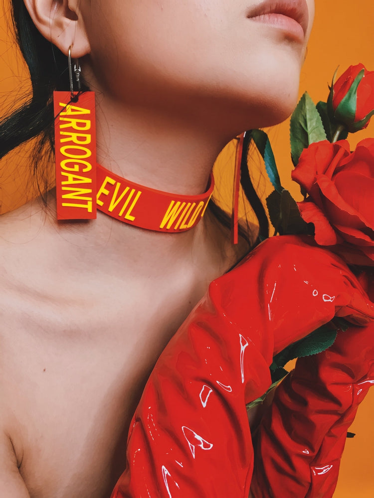 eoh studio btbm earrings red arrogant detail