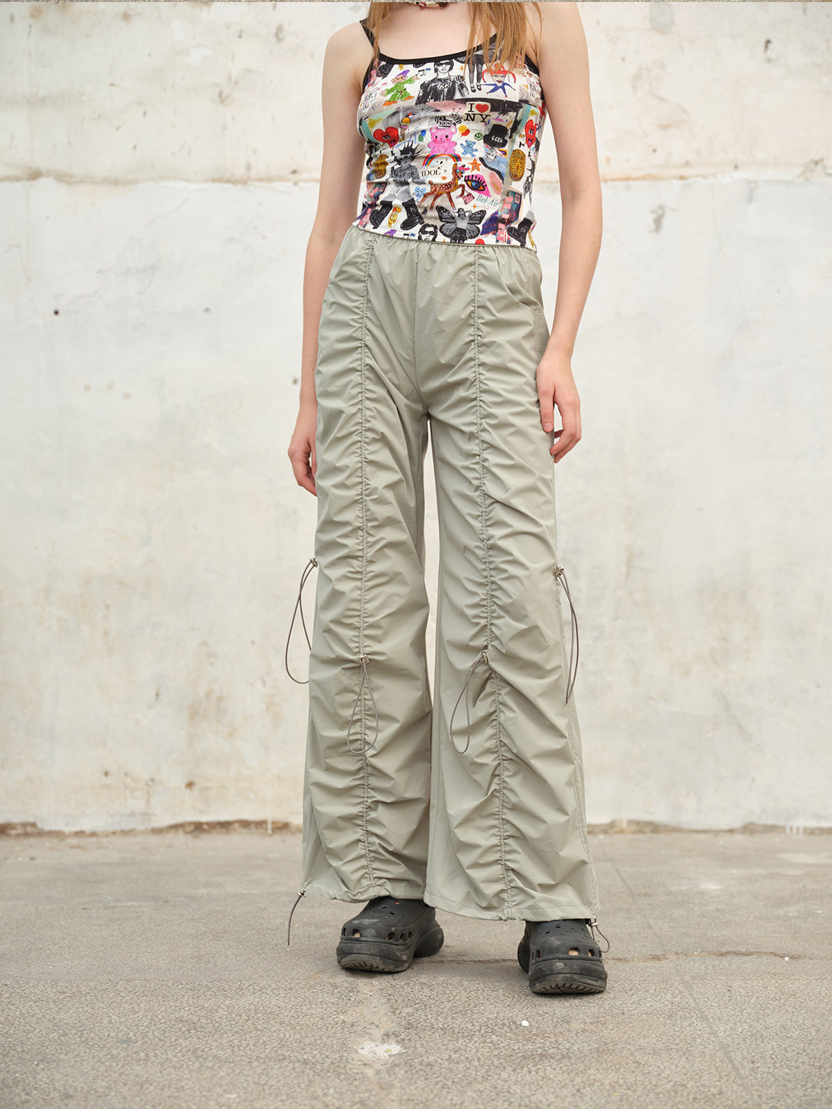 NEXT PASSPORT three-color ruched drawstring wide-leg pants in gray green, leg detail