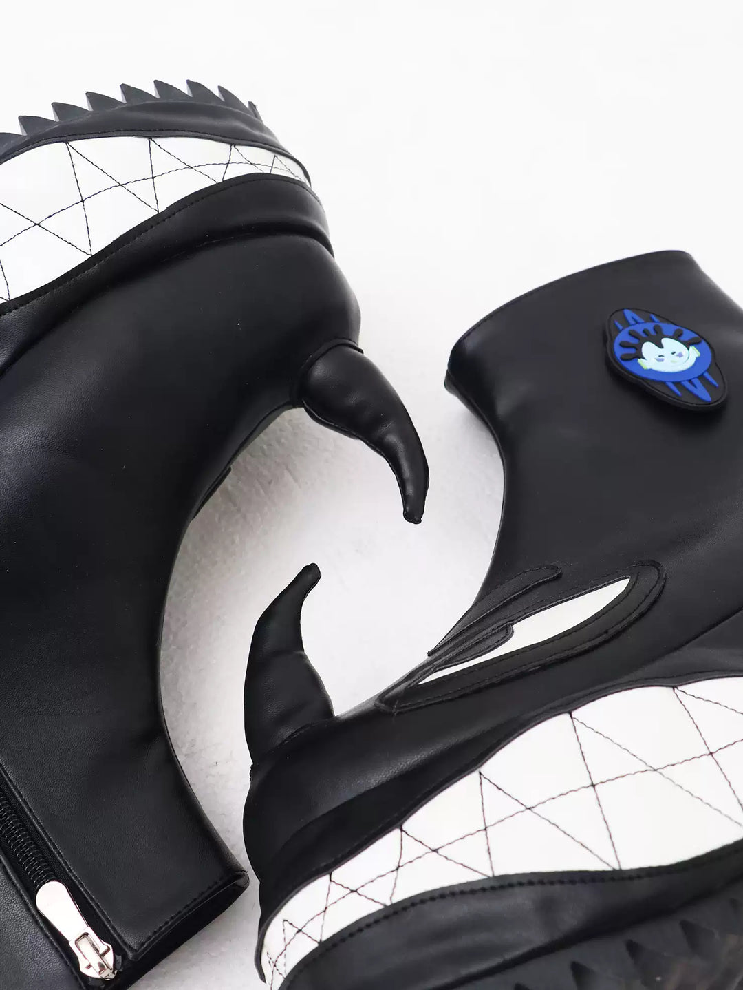 EMBRYO ANGRY horn-toe platform boots — horn and stitched detail