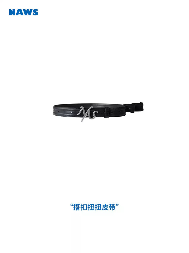 NAWS TWIST BUCKLE sculptural leather belt — view 5