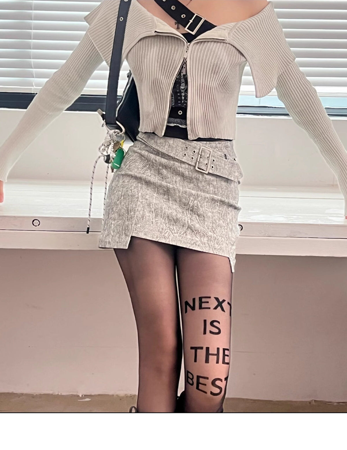 NEXT PASSPORT slogan tights studio styling