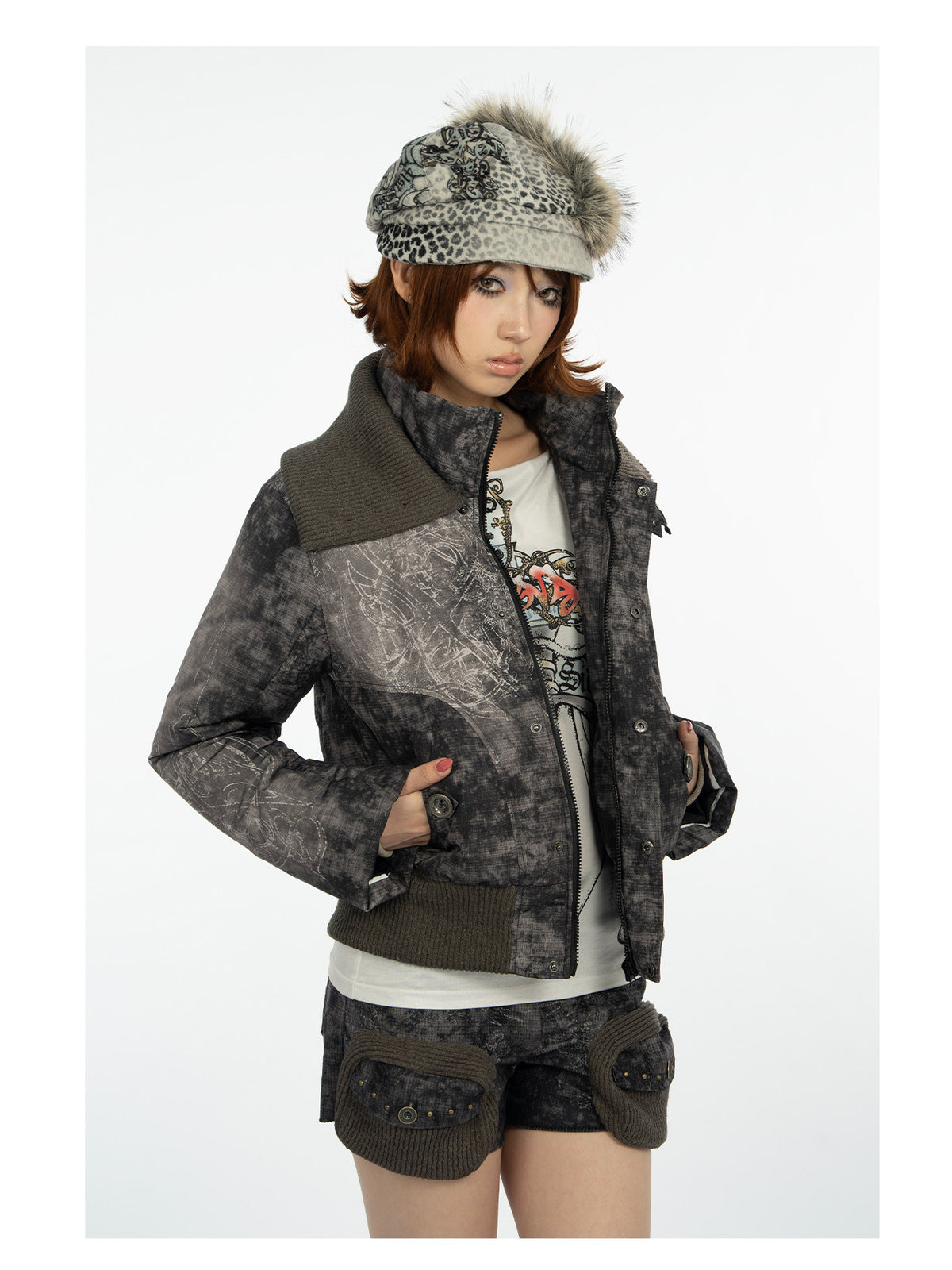 4RE1GN MYSTIC STAR knit-pocket corduroy shorts in gray black — three-quarter modeled view showing the pocket details