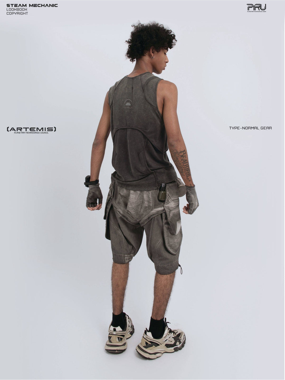RIFT ARC deconstructed tank in fog gray — full-length modeled rear three-quarter view