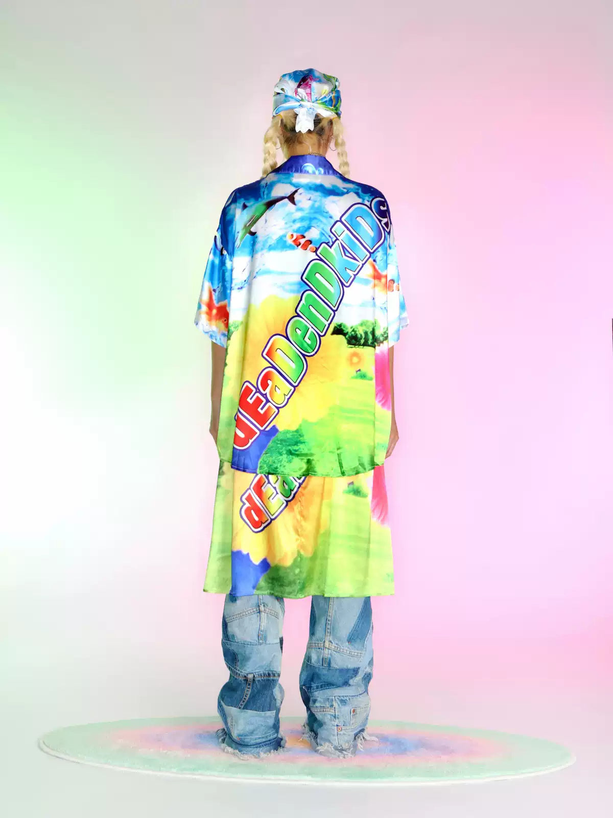 DEADENDKIDS ISLAND GRAFFITI satin-effect shirt — side or detail presentation
