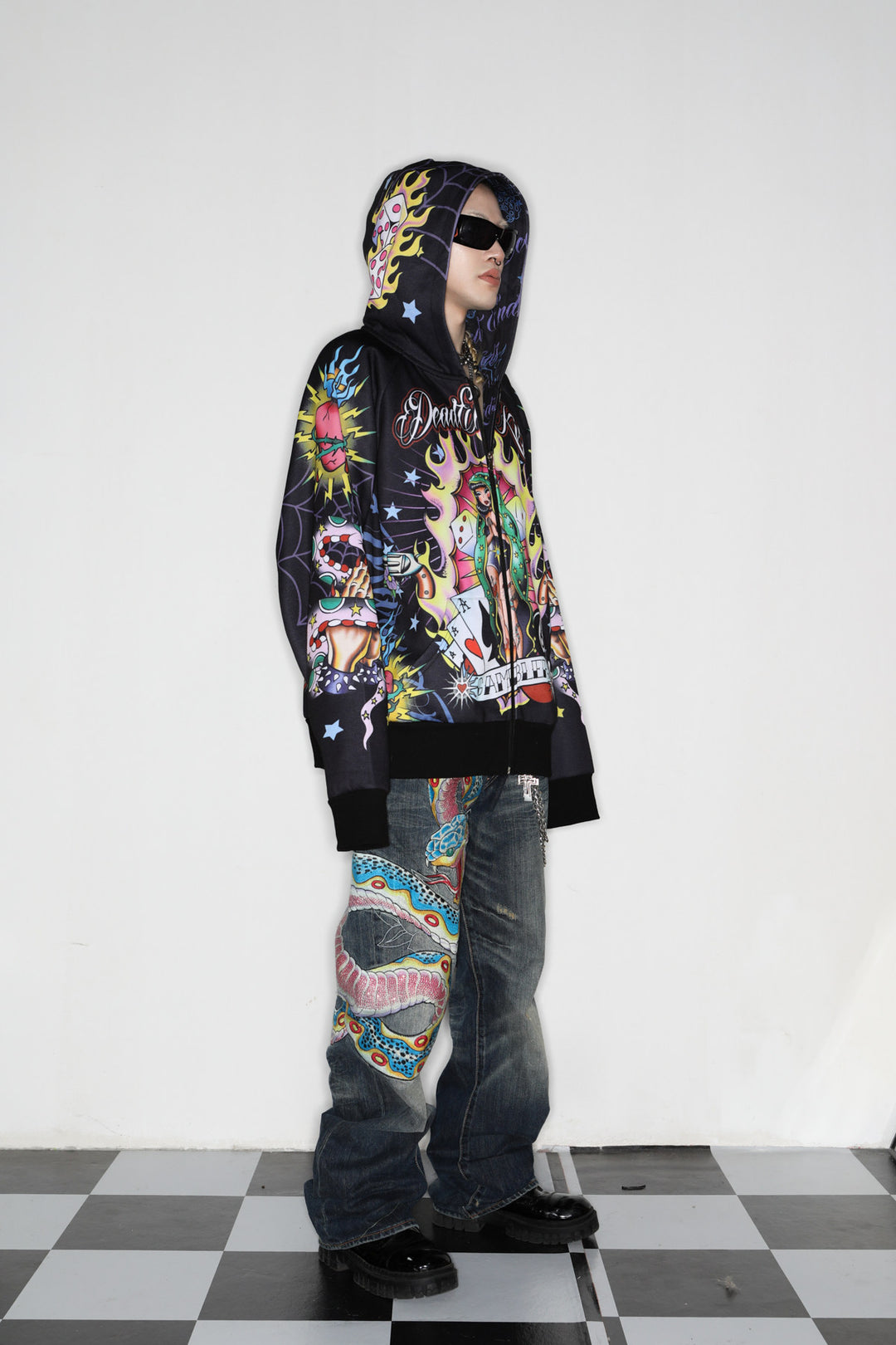 DEADENDKIDS WEST COAST oversized fleece hoodie — material and print detail