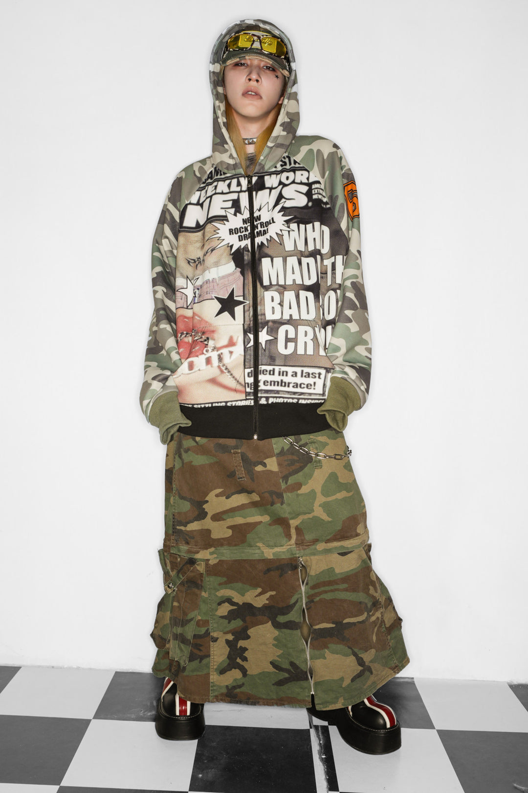 DEADENDKIDS CAMO GIRL fleece zip hoodie — alternate modeled angle