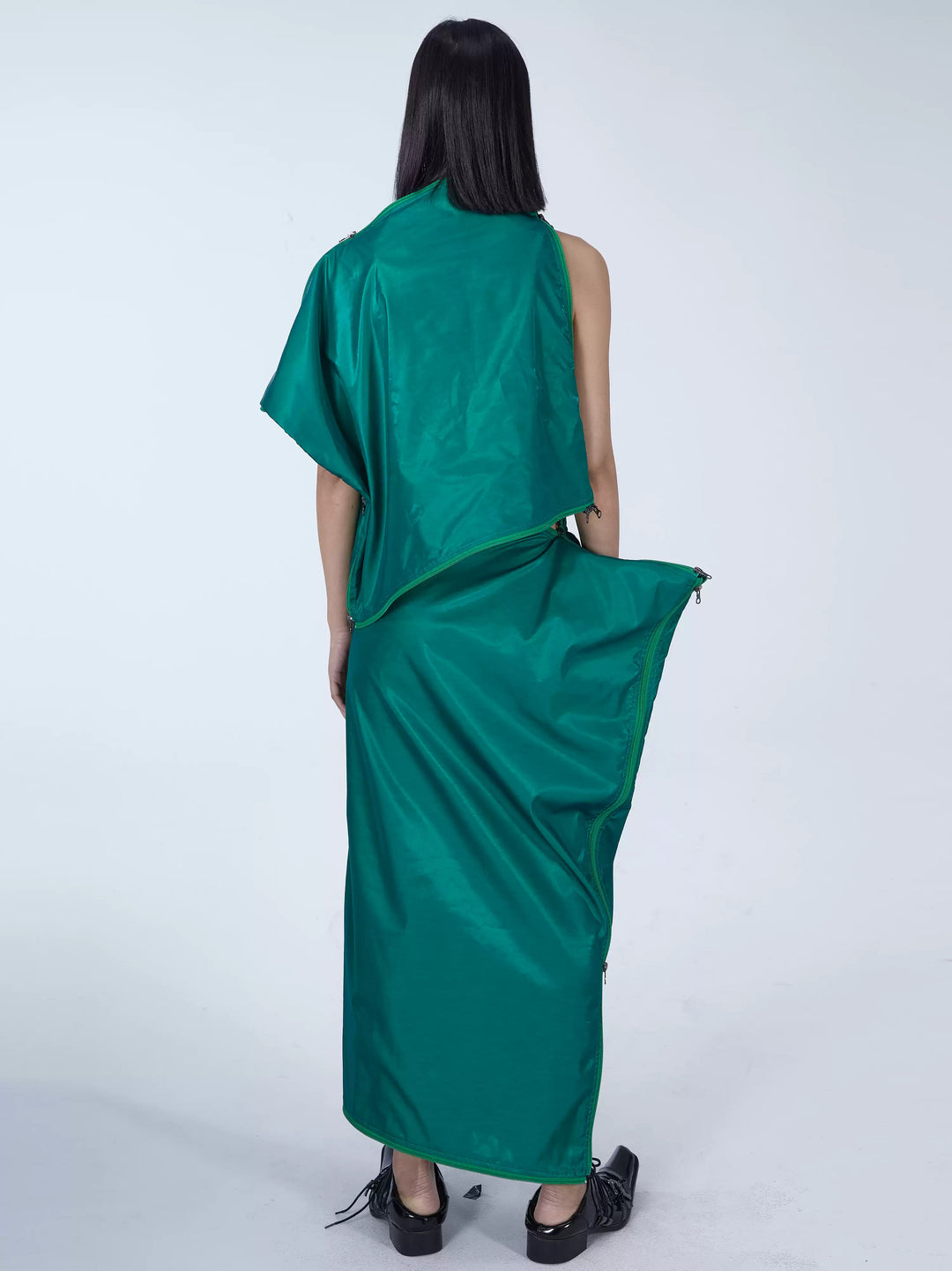 EMBRYO SLEEP POD convertible dress & bag — alternate product presentation