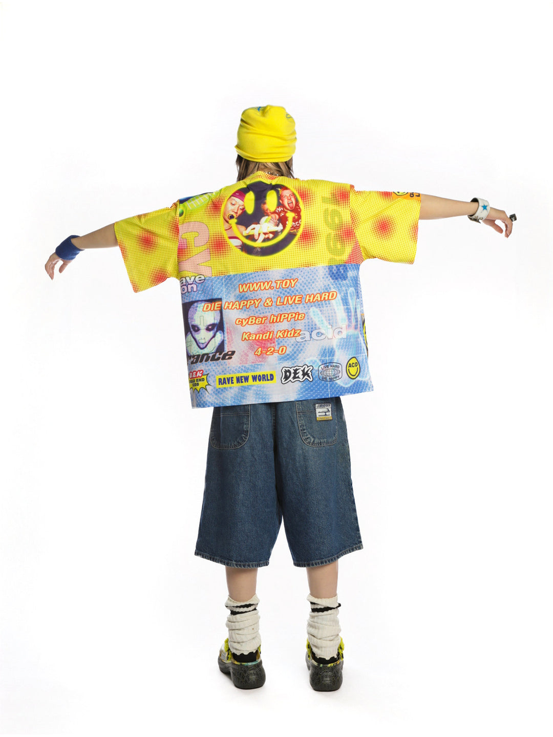 DEADENDKIDS GOOD TIMES heavyweight graphic tee — construction detail