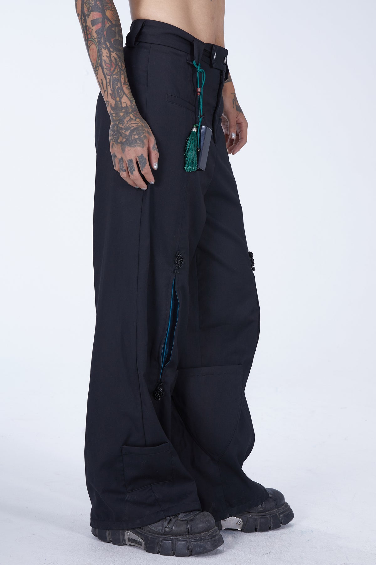 EMBRYO IMPERIAL SEAL wide-leg suit pants — product-only front view