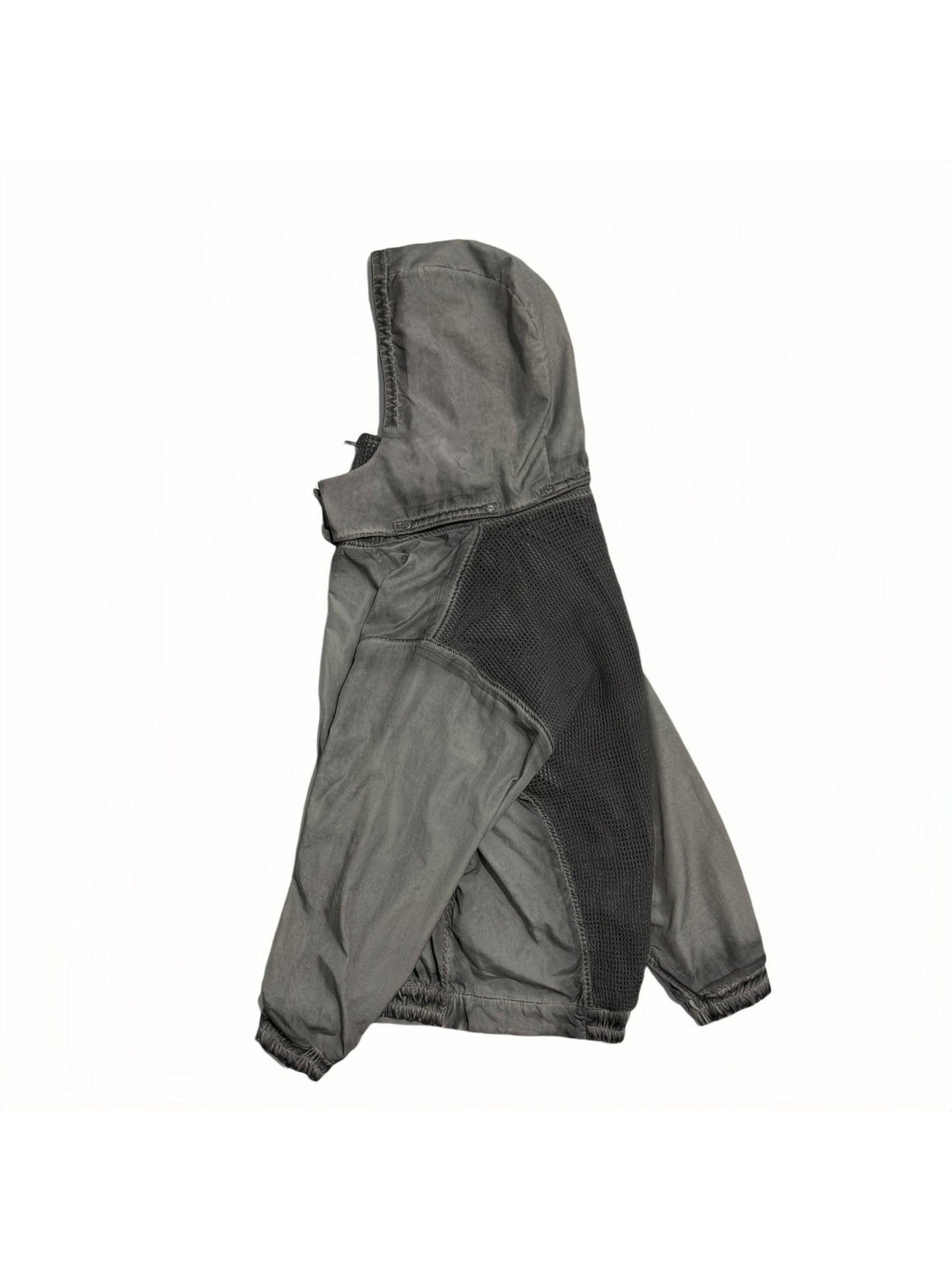 PIONEER meteorite-gray mesh hoodie — side flat-lay showing the hood, shoulder seam and mesh back