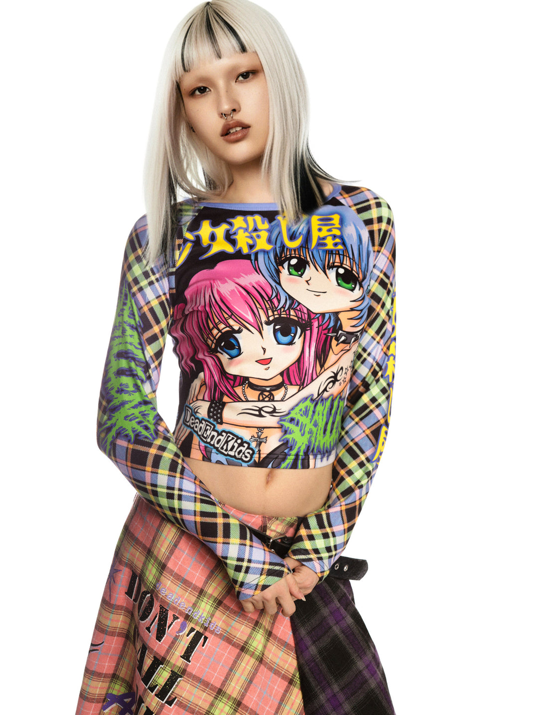 DEADENDKIDS GIRL KILLER cropped graphic top — close modeled view