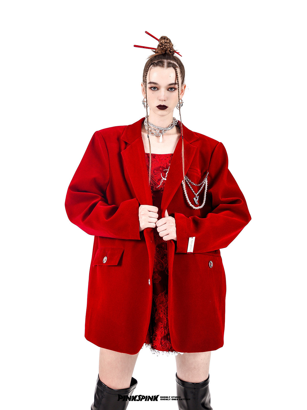 PINKSPINK DEAN pearl-chain velvet blazer — burgundy close-up of the velvet lapels and draped pearl chains