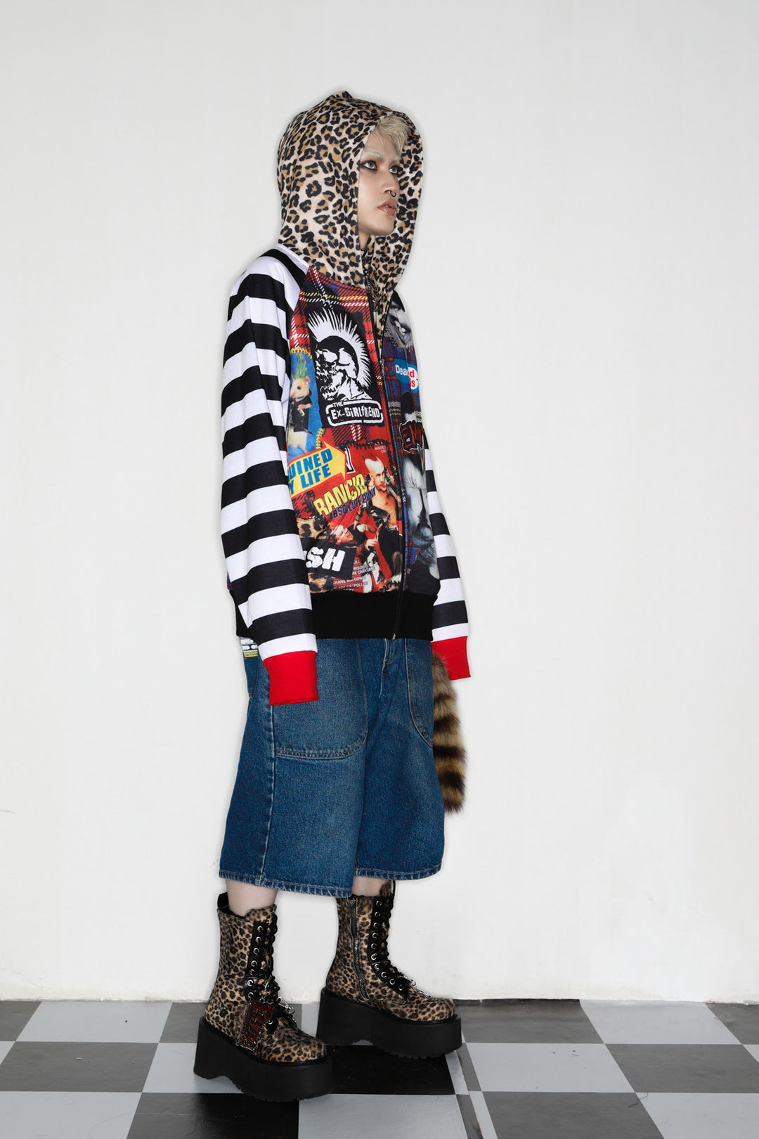 DEADENDKIDS PUNK COLLAGE fleece zip hoodie — material and print detail