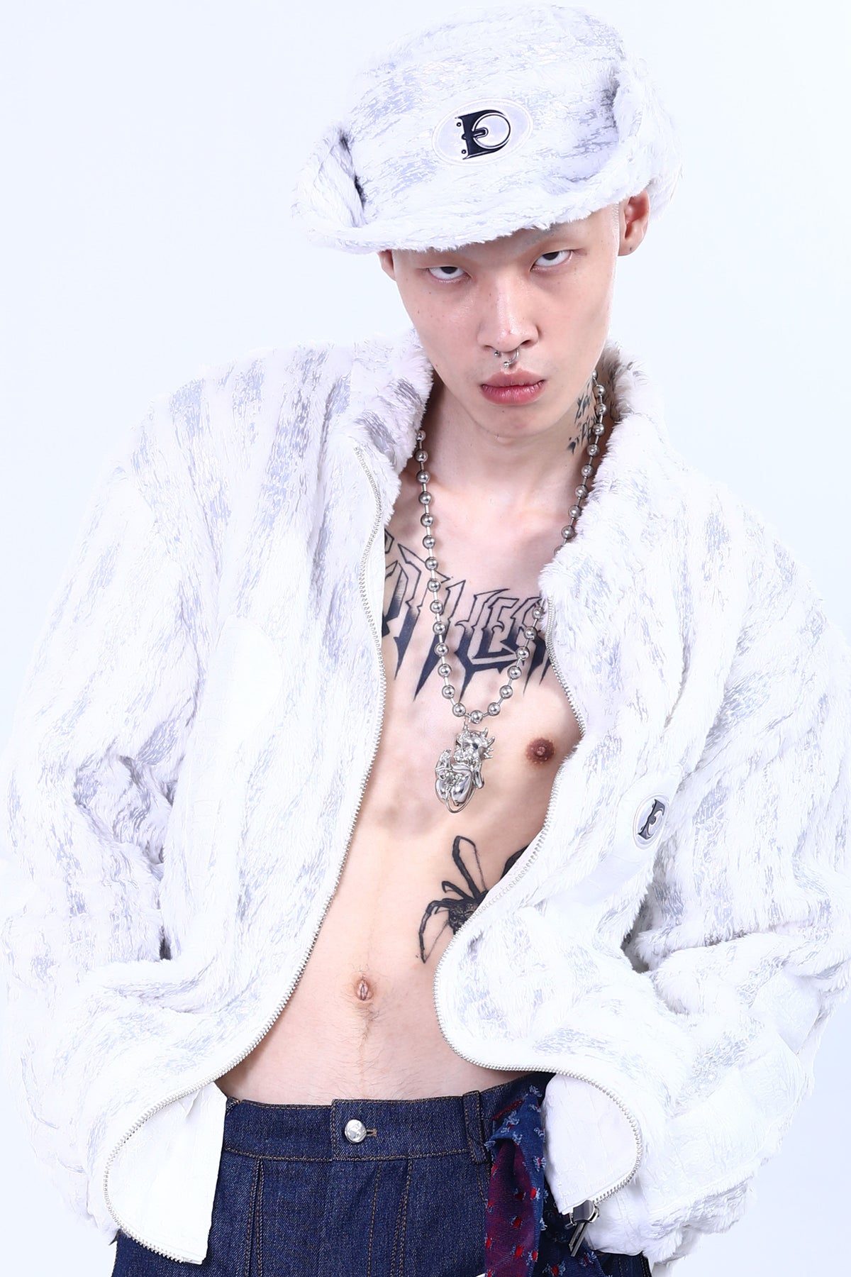 EMBRYO DEVIL CHILD sculptural pendant necklace — material and hardware detail