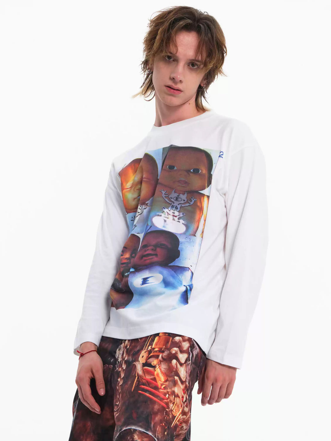 EMBRYO ABCD FOUR CHILDREN white graphic sweatshirt — alternate modeled angle