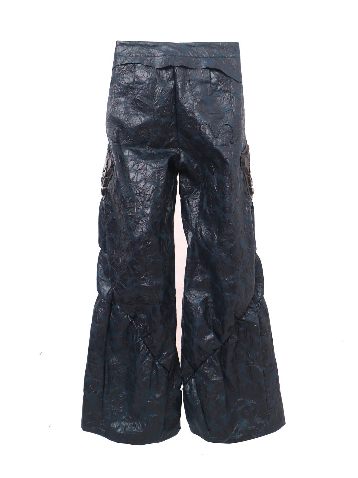 EMBRYO GUARD SHELL ruched PU leather flare pants — rear modeled view