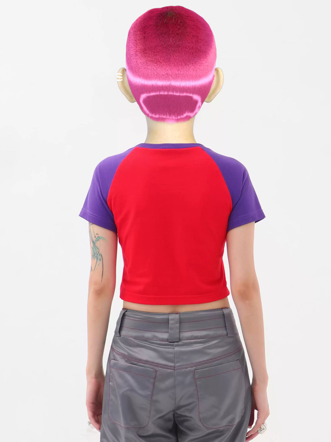 EMBRYO STARSHIFT cropped raglan tee — side profile