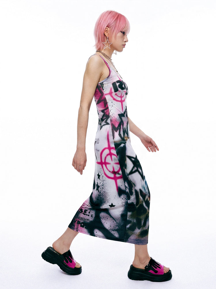 DEADENDKIDS RIOT GRAFFITI fitted maxi dress — material and print detail