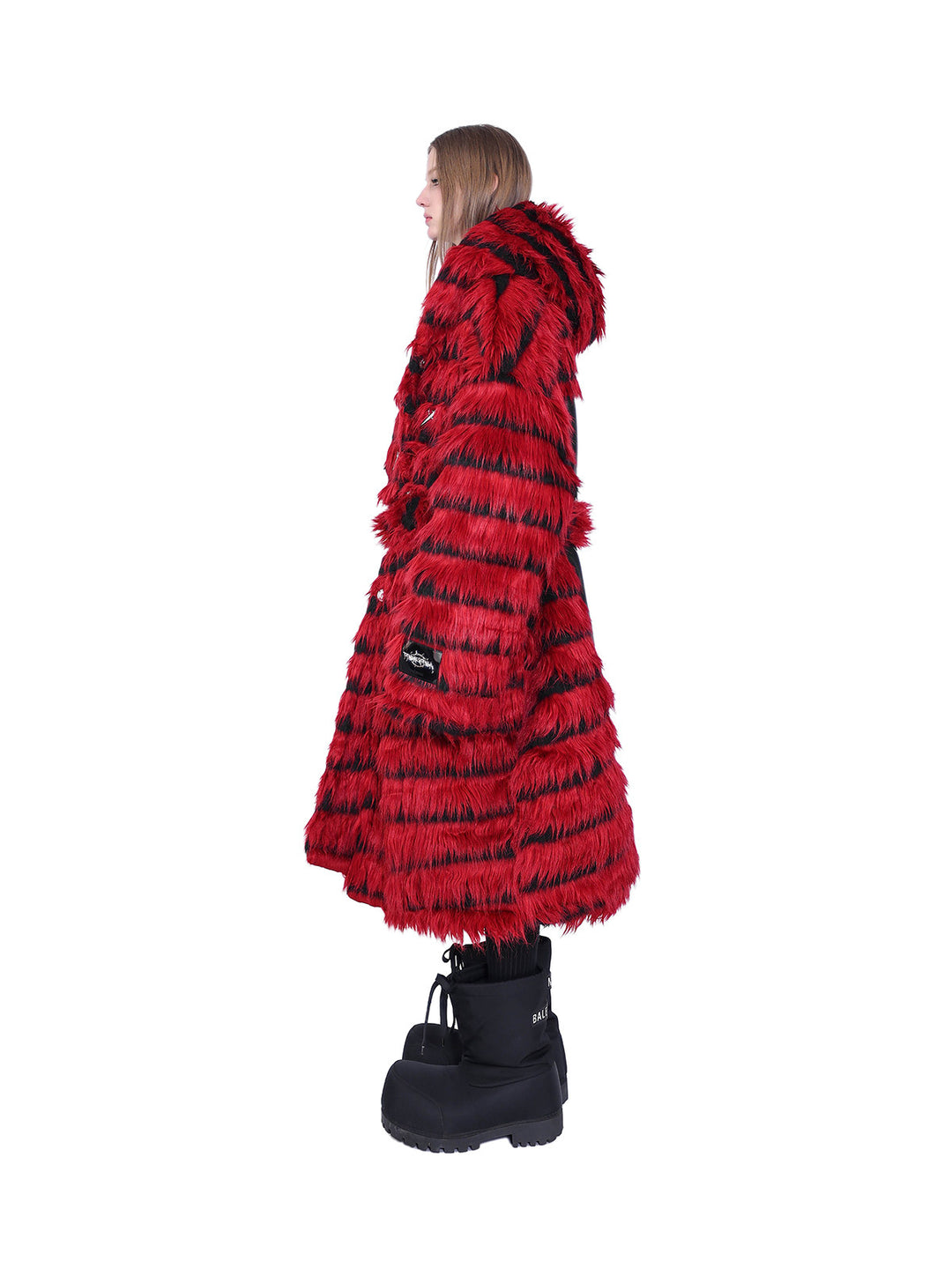 PINKSPINK ELECTRIC MOON black-red faux-fur studded collar — catalog view showing the design and silhouette
