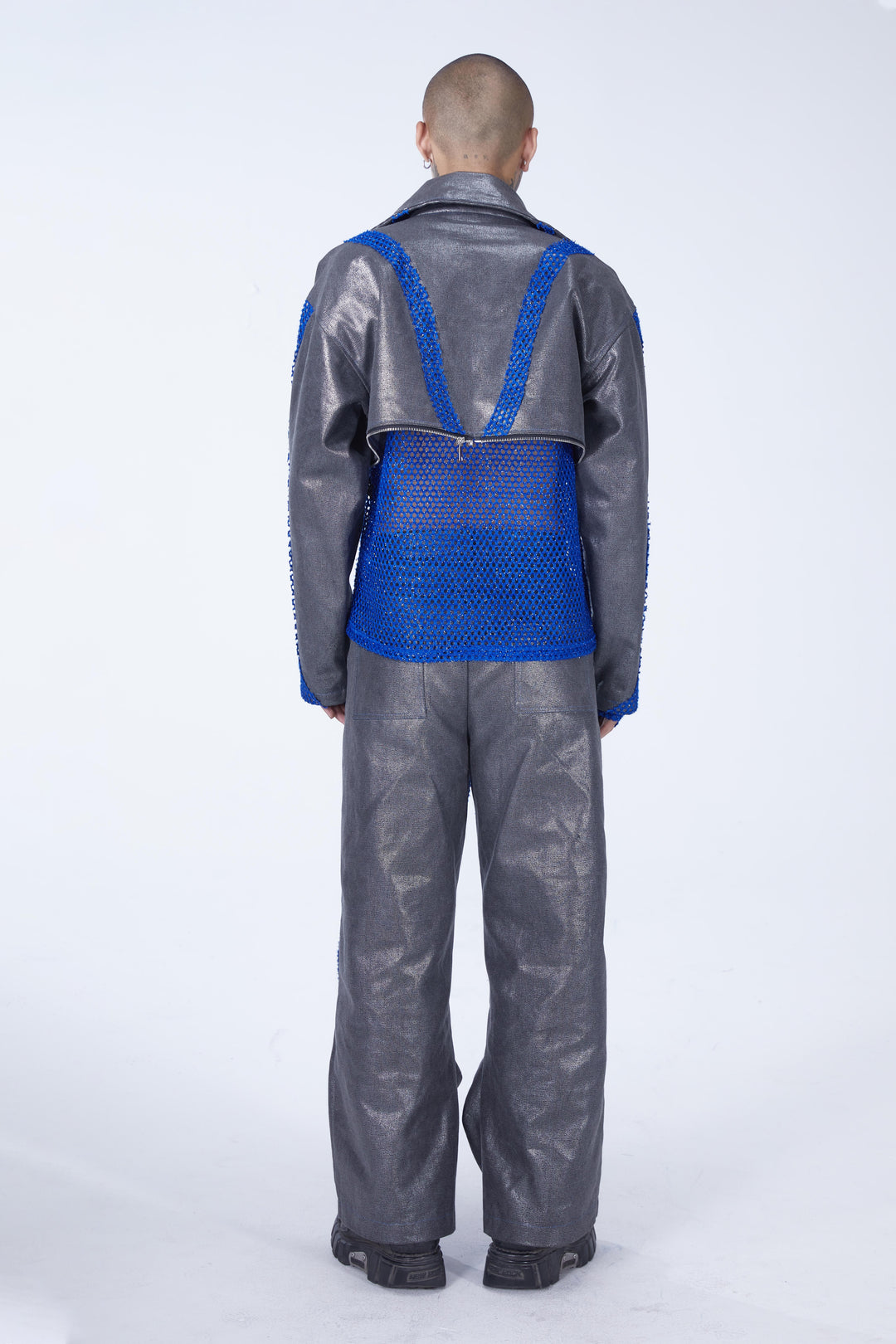 EMBRYO METAL SHELL convertible canvas jacket — full-length modeled styling view