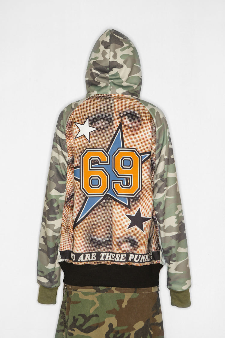 DEADENDKIDS CAMO GIRL fleece zip hoodie — full-length modeled view