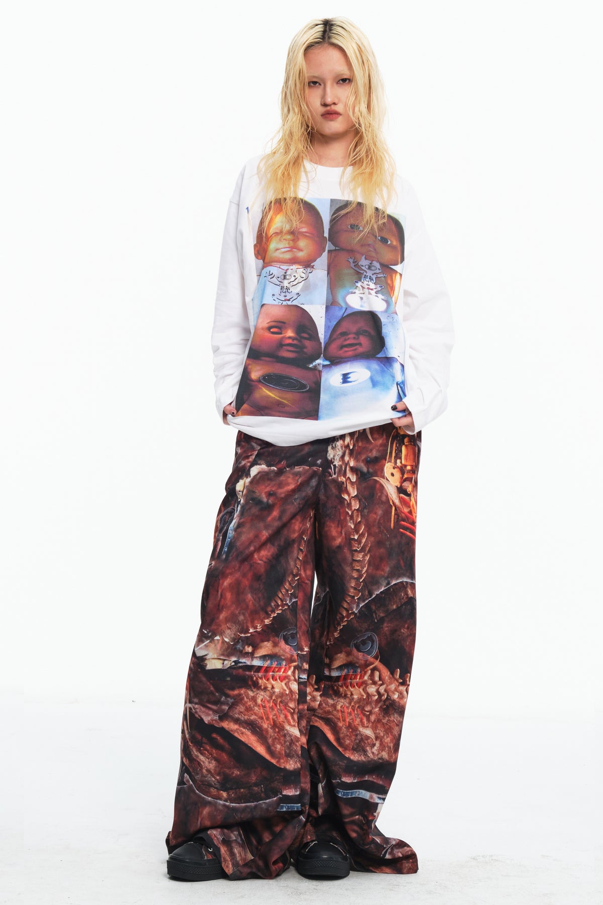 EMBRYO ABCD FOUR CHILDREN white graphic sweatshirt — rear modeled view