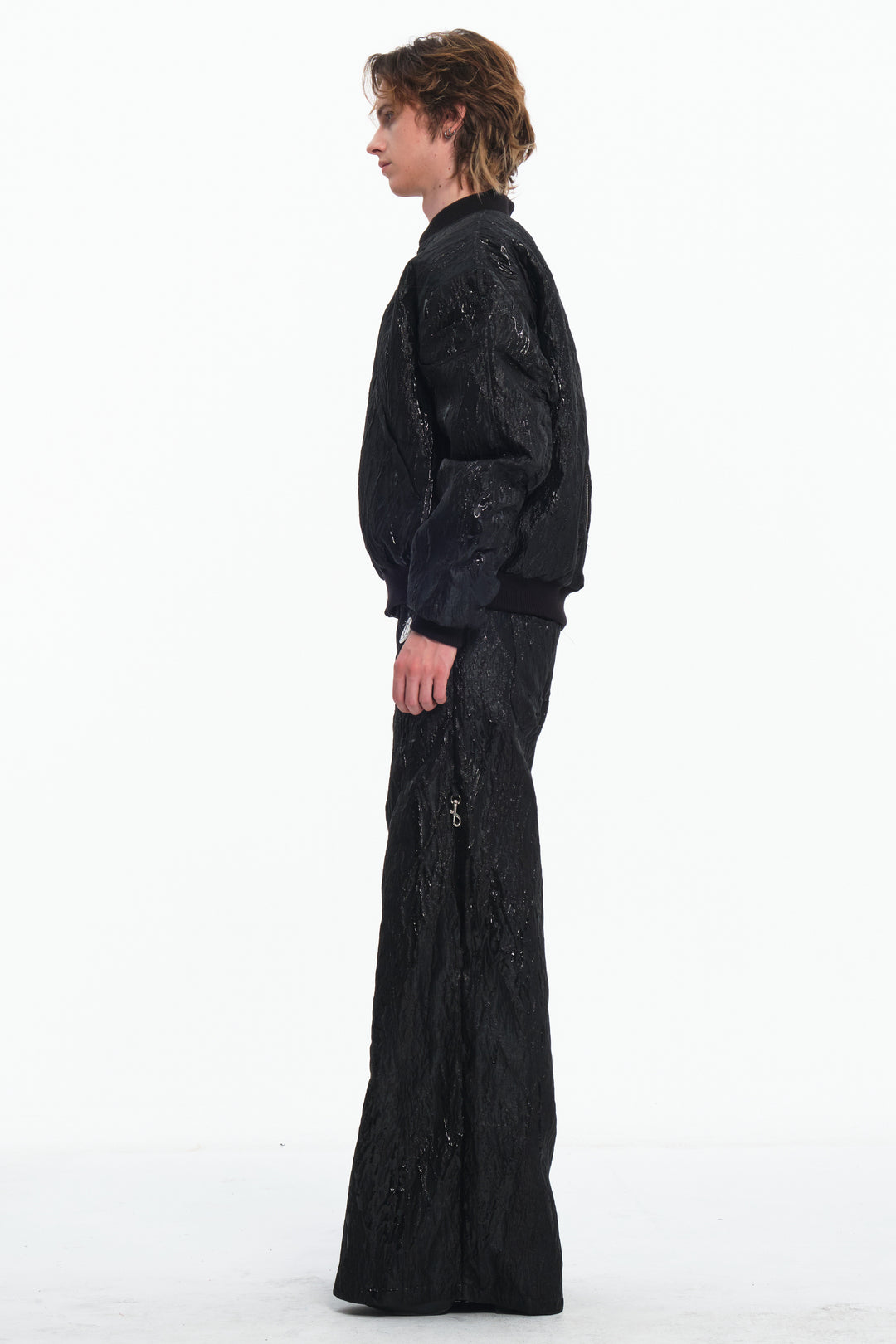 EMBRYO VENOM SHELL convertible zip skirt-pants — material and hardware detail
