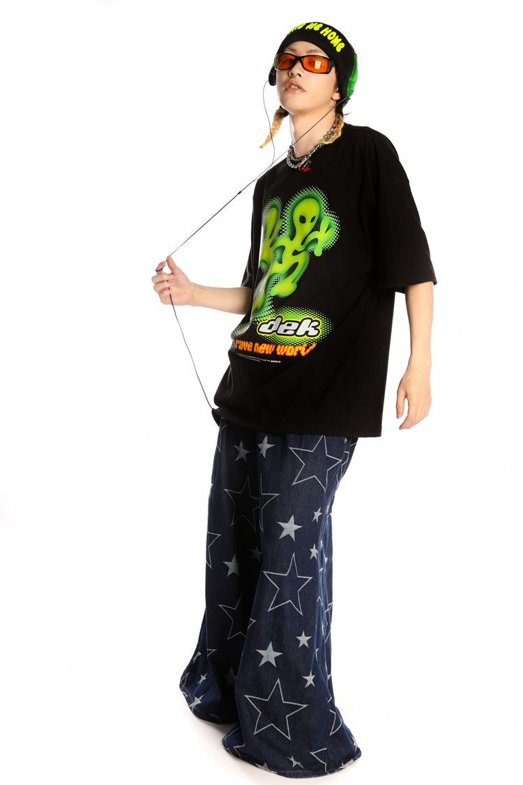 DEADENDKIDS ALIEN INVASION oversized graphic tee — garment-only view