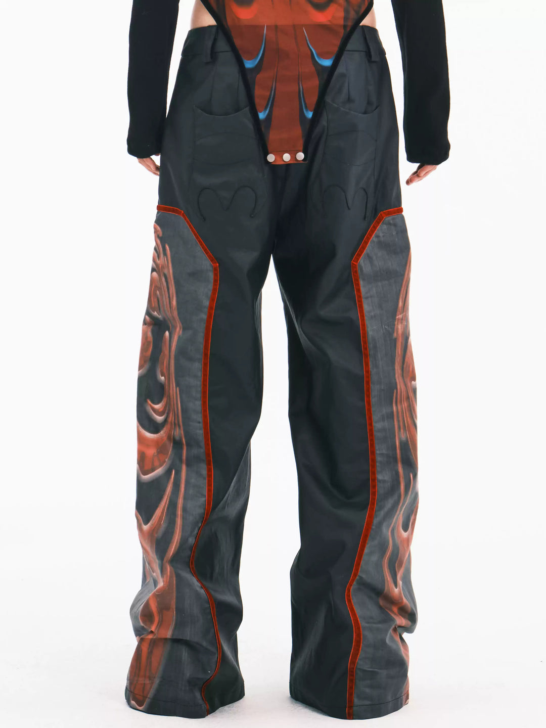 EMBRYO RED TOTEM coated wide-leg pants — side or detail presentation