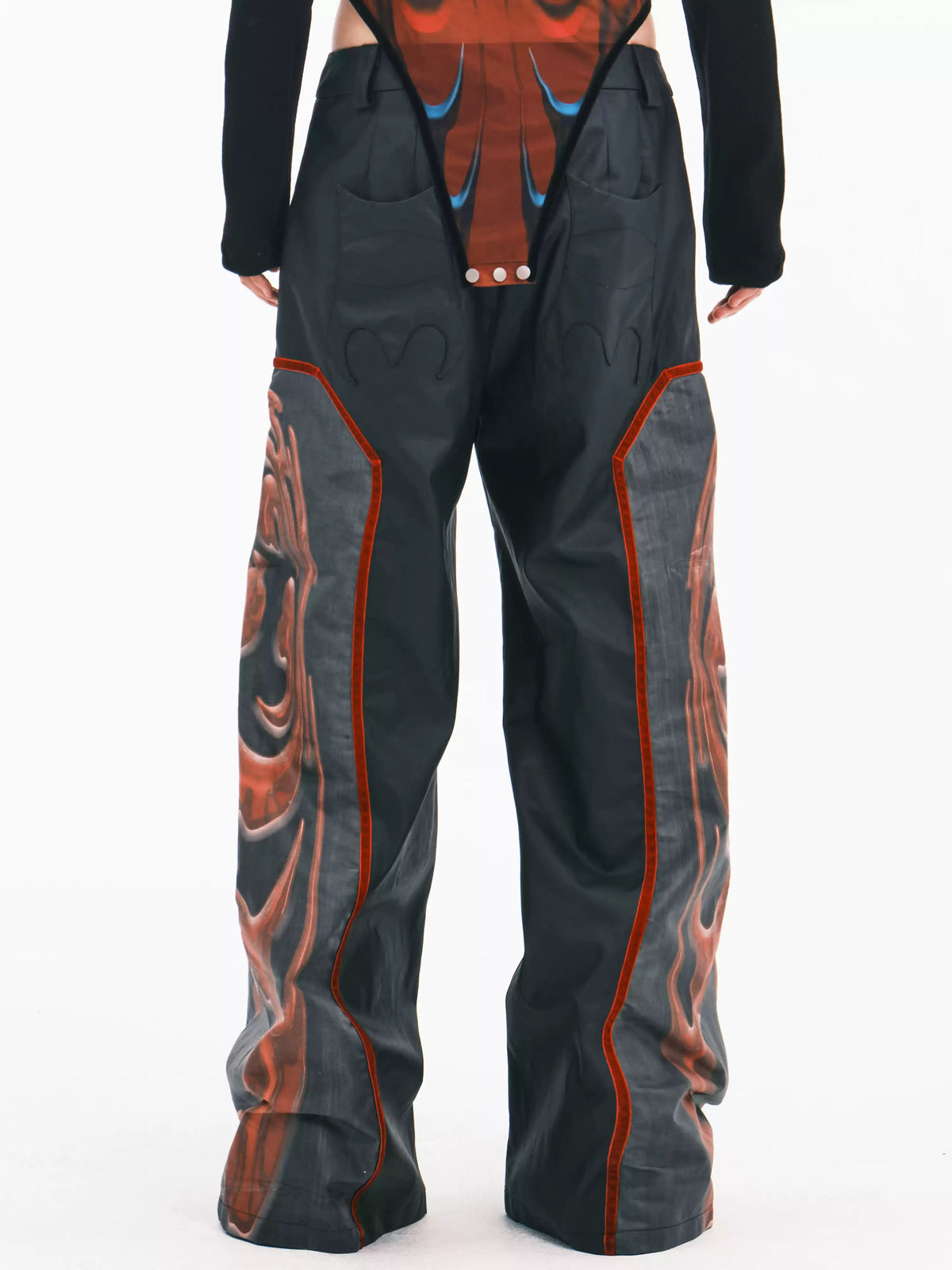 EMBRYO RED TOTEM coated wide-leg pants — side or detail presentation