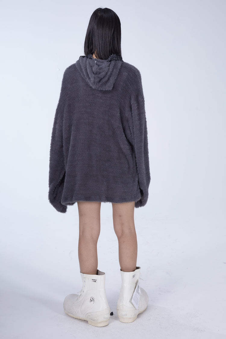 EMBRYO FUR COLLAR oversized plush sweatshirt — alternate modeled angle