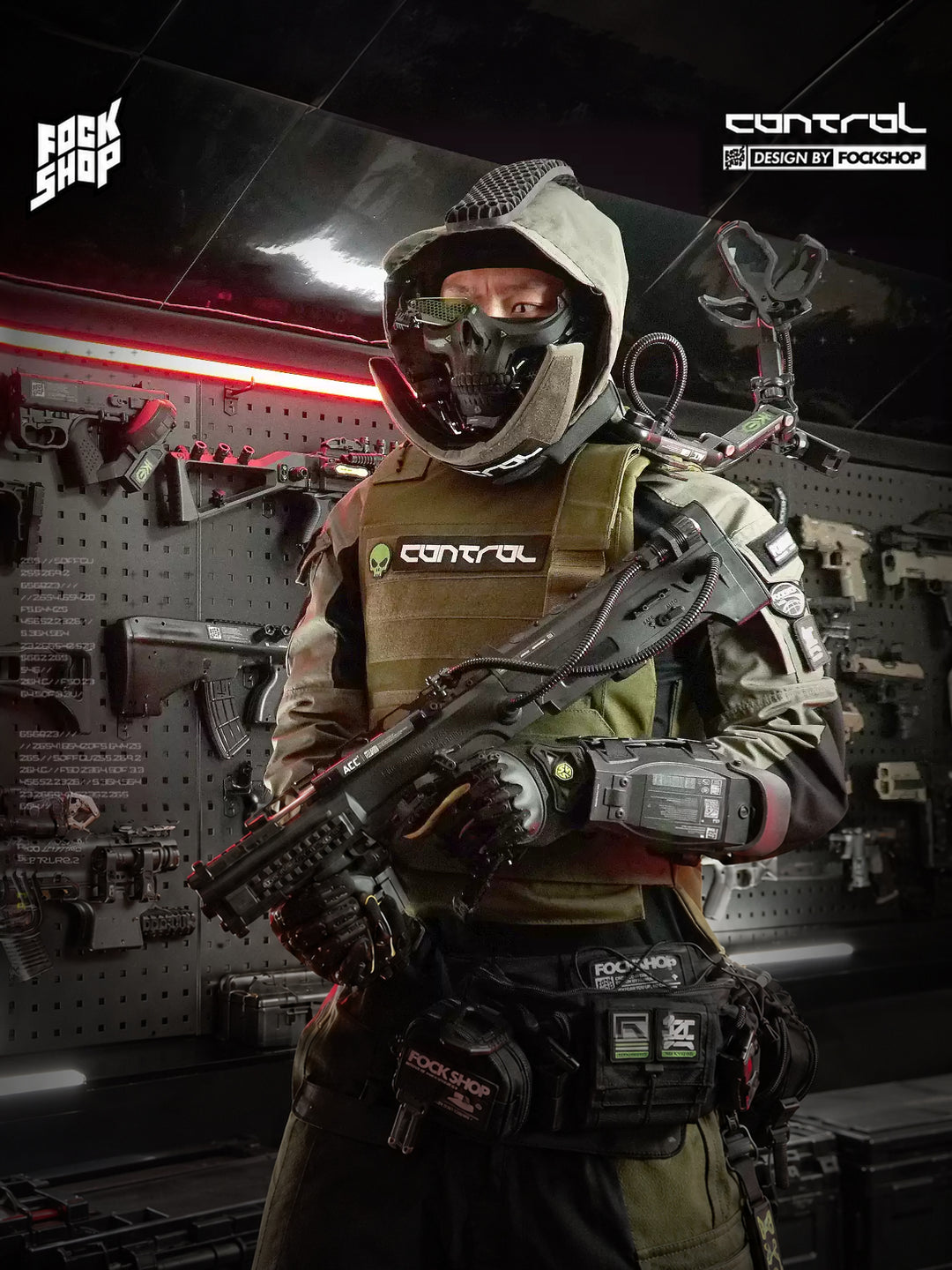 FOCKSHOP STARPOLE skull cyber mask — black mask with the optional green lens in a modeled view