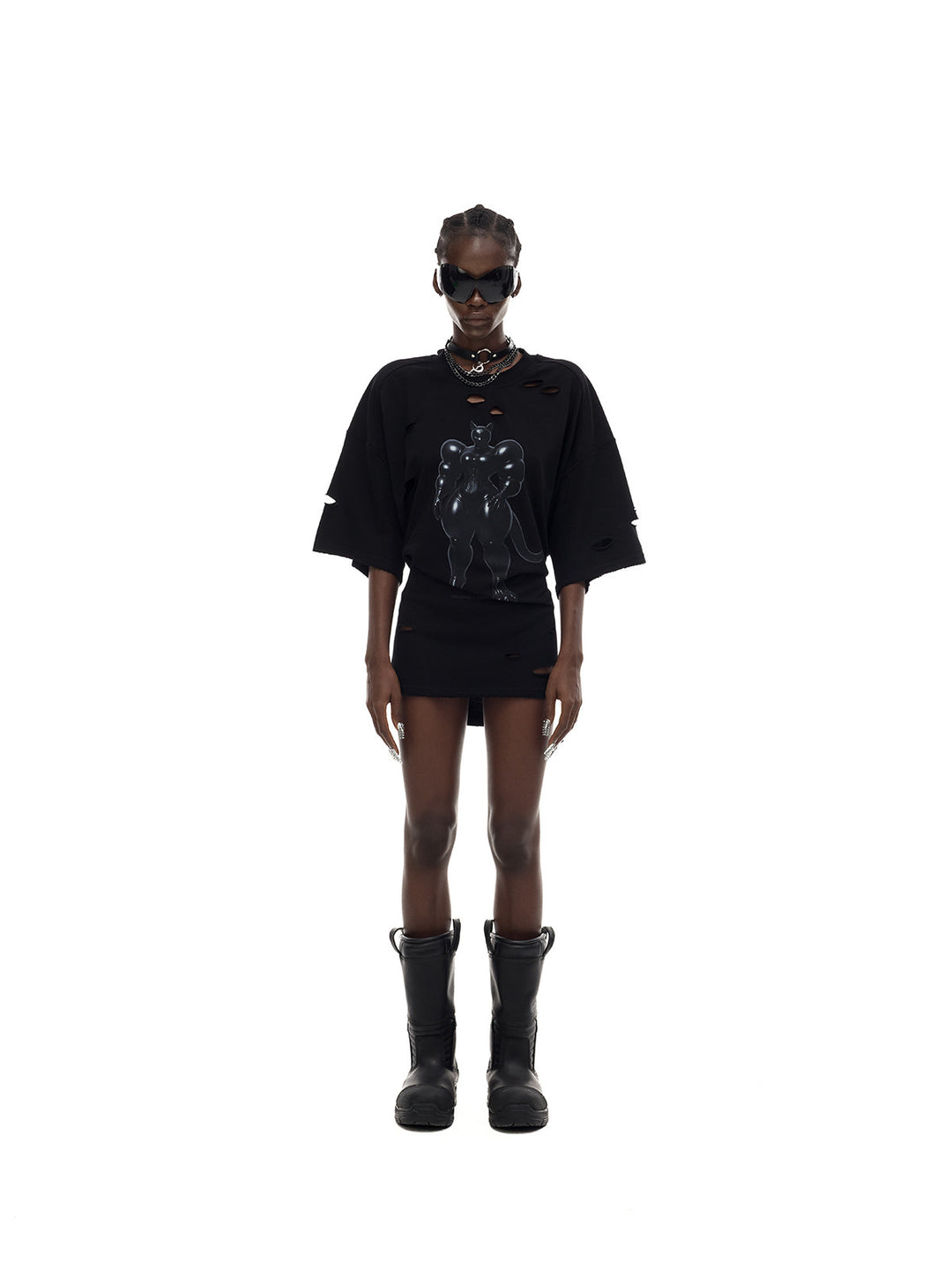 PINKSPINK FUTURE CAT distressed oversized tee in black — front full-length modeled view corresponding to the hero