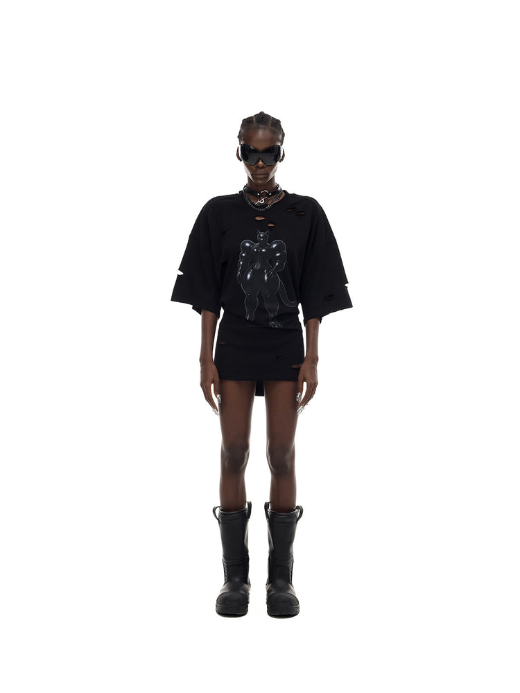 PINKSPINK FUTURE CAT distressed oversized tee in black — front full-length modeled view corresponding to the hero