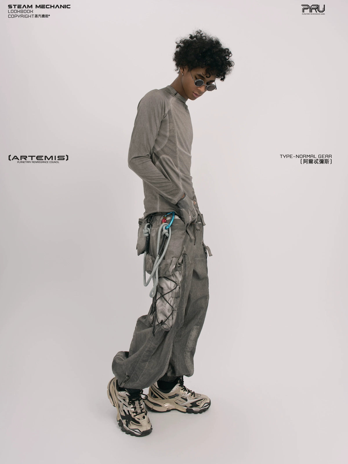 TWIN STAR meteor gray stretch riding base-layer top — construction detail