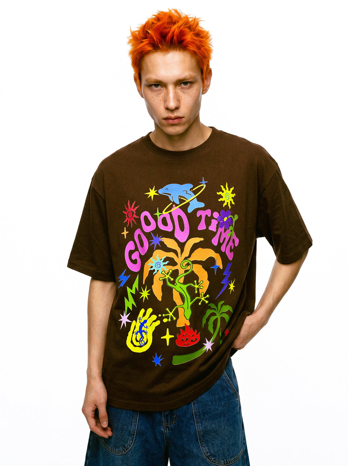 DEADENDKIDS GOOD TIMES oversized graphic tee — close modeled view