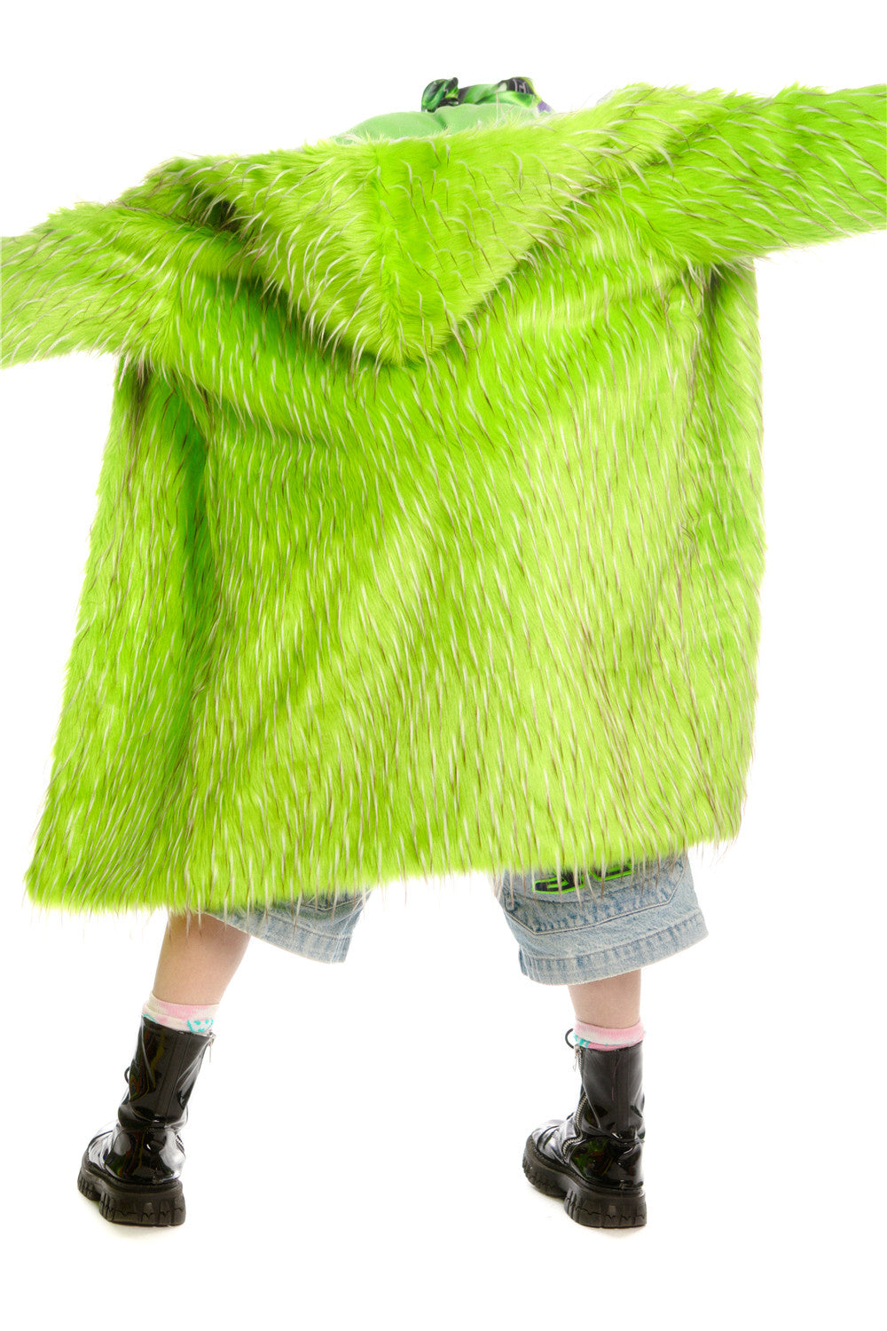 DEADENDKIDS ALIEN LIME long faux-fur hooded coat — material and print detail