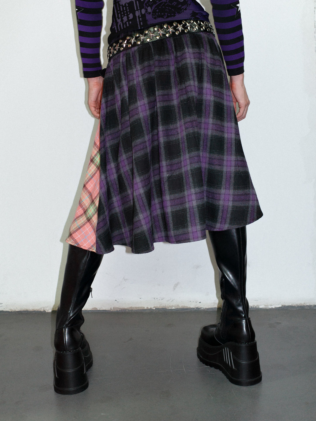 DeadEndKids BadGals Club double-sided plaid A-line skirt — pink-purple reverse-panel view