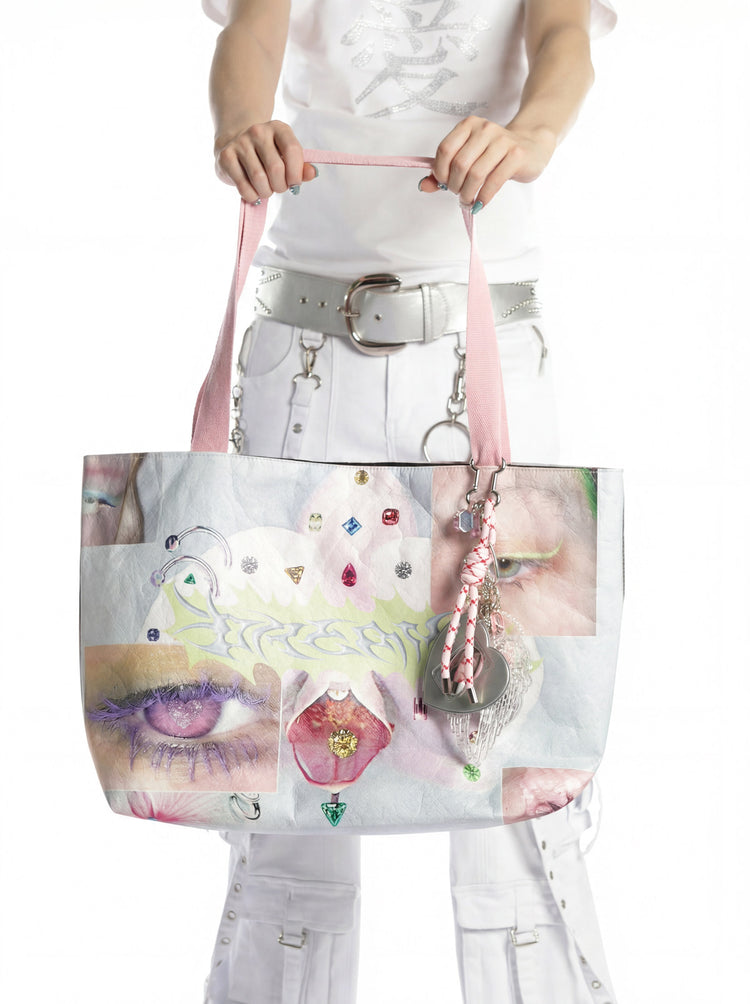 DEADENDKIDS GLITCH PRINCESS Tyvek tote bag — construction detail