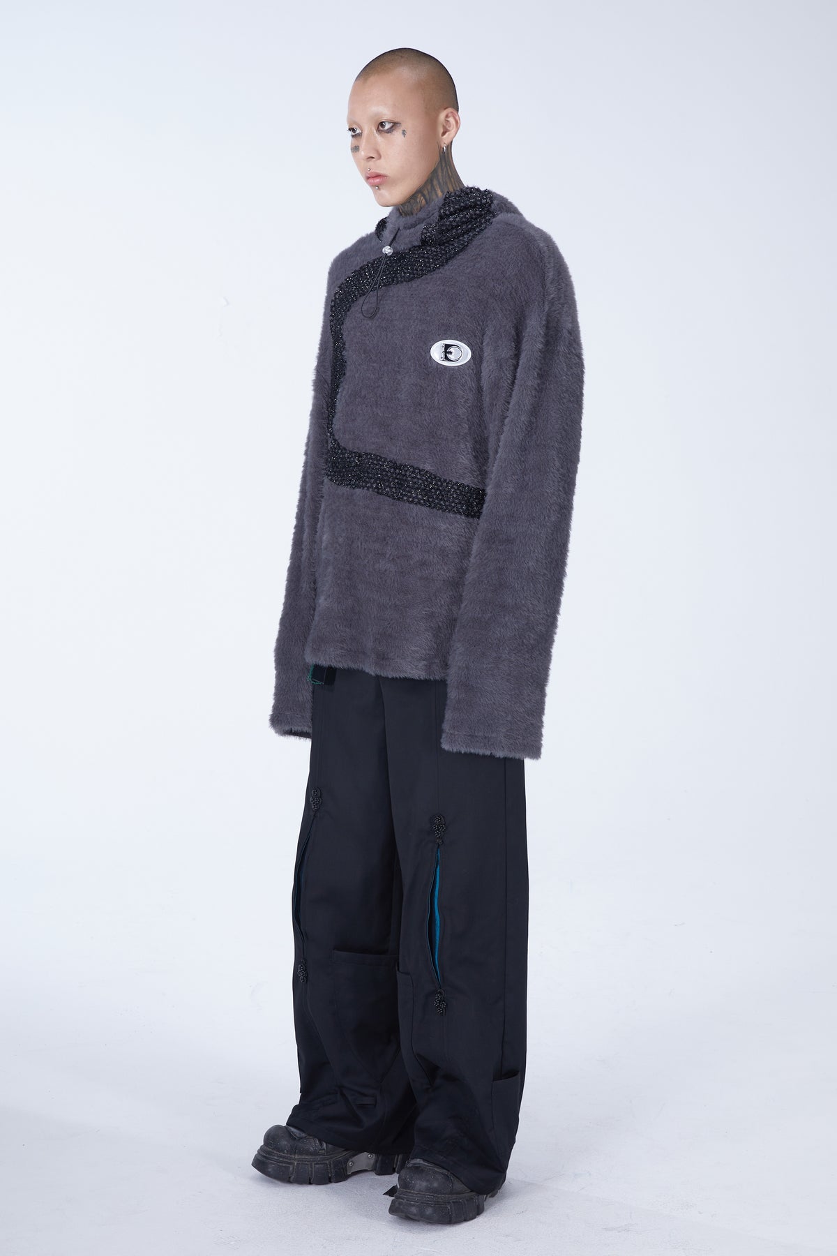 EMBRYO FUR COLLAR oversized plush sweatshirt — construction detail