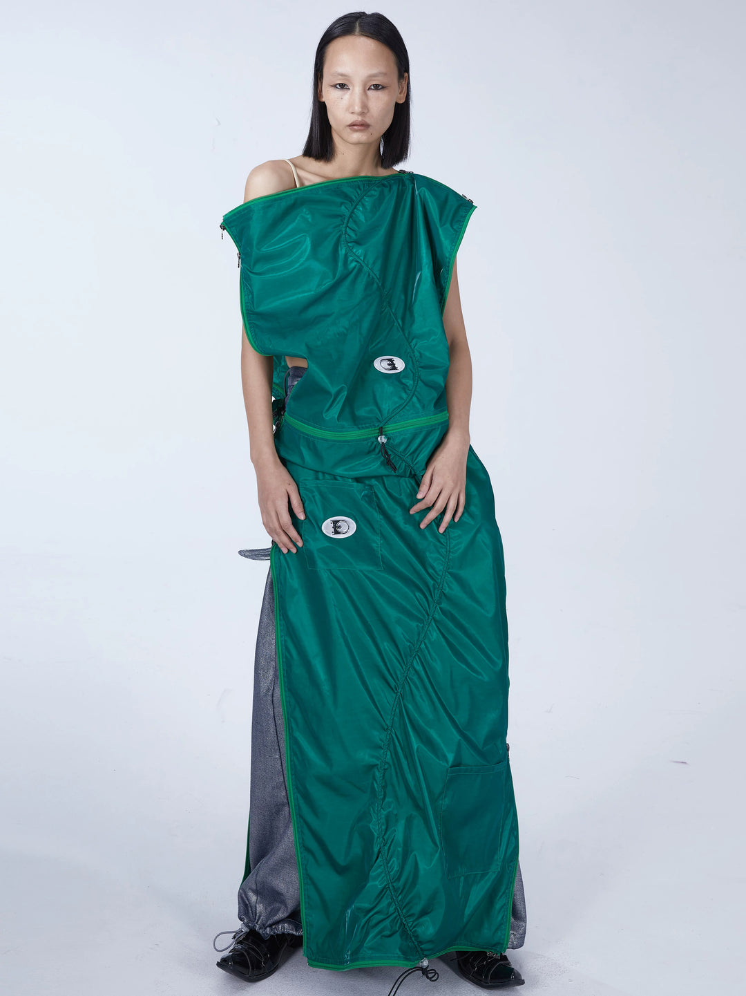 EMBRYO SLEEP POD convertible dress & bag — front product presentation