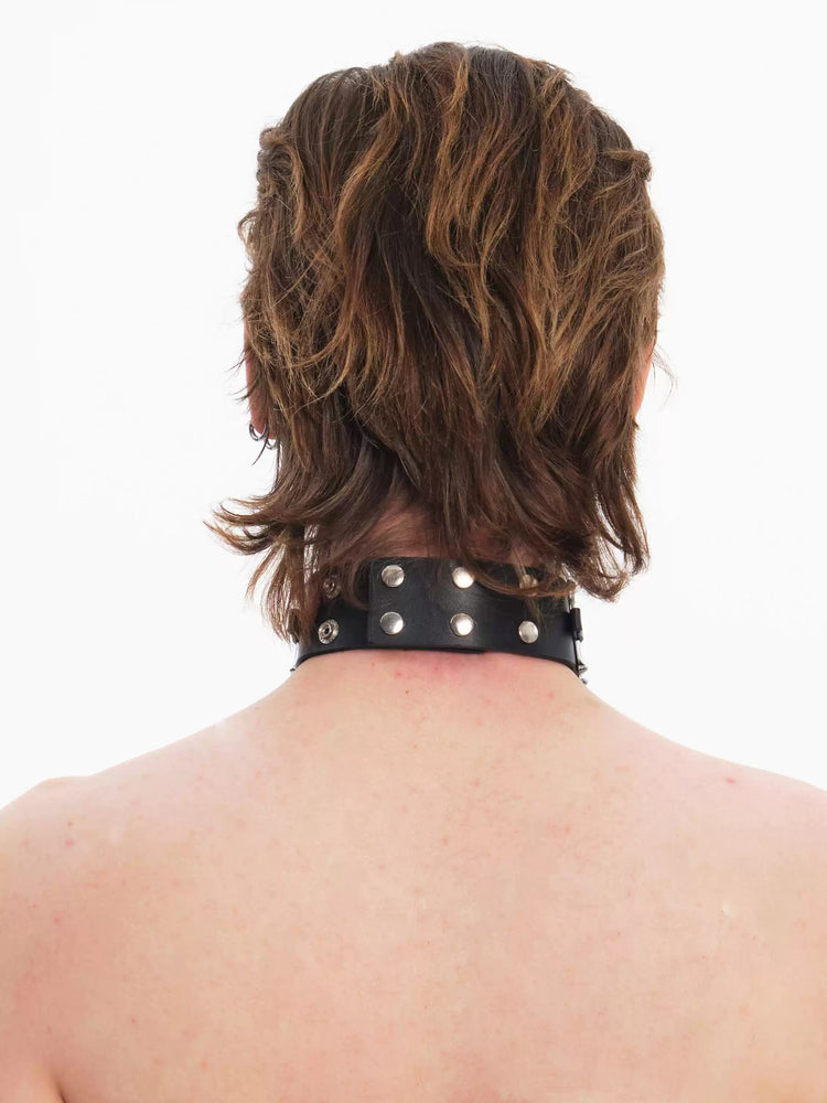 EMBRYO BONE CHAIN genuine-leather choker — rear or construction presentation