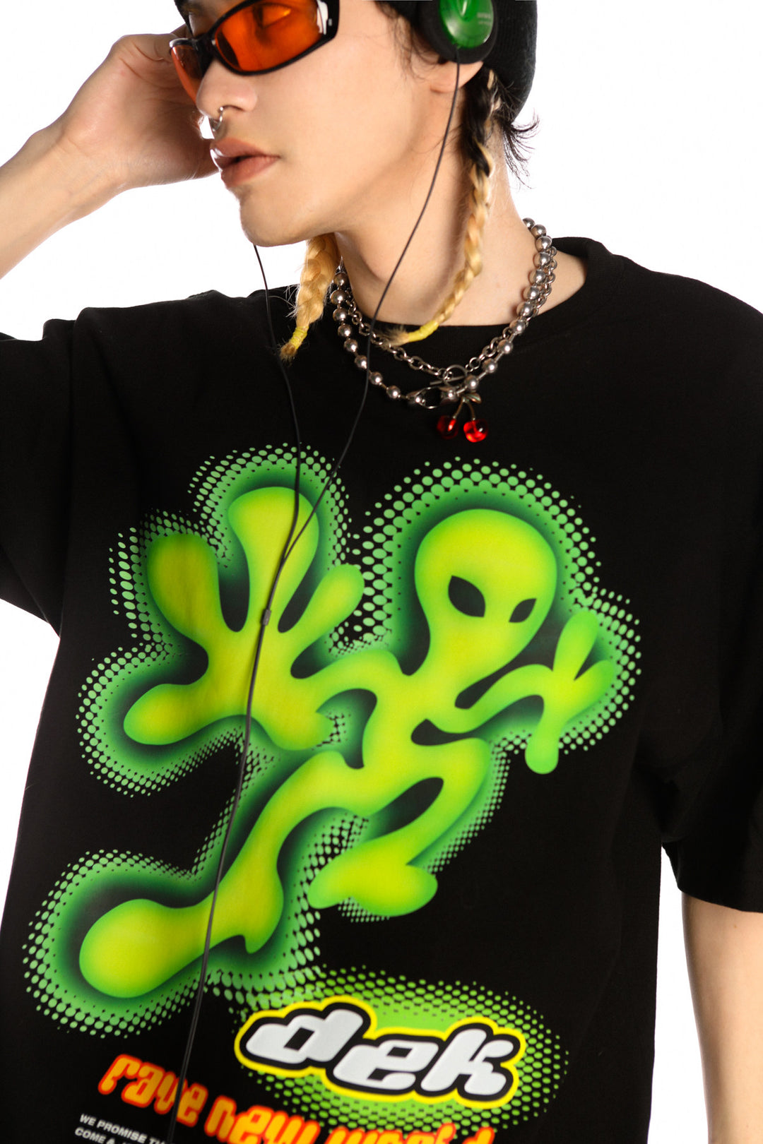 DEADENDKIDS ALIEN INVASION oversized graphic tee — close modeled view