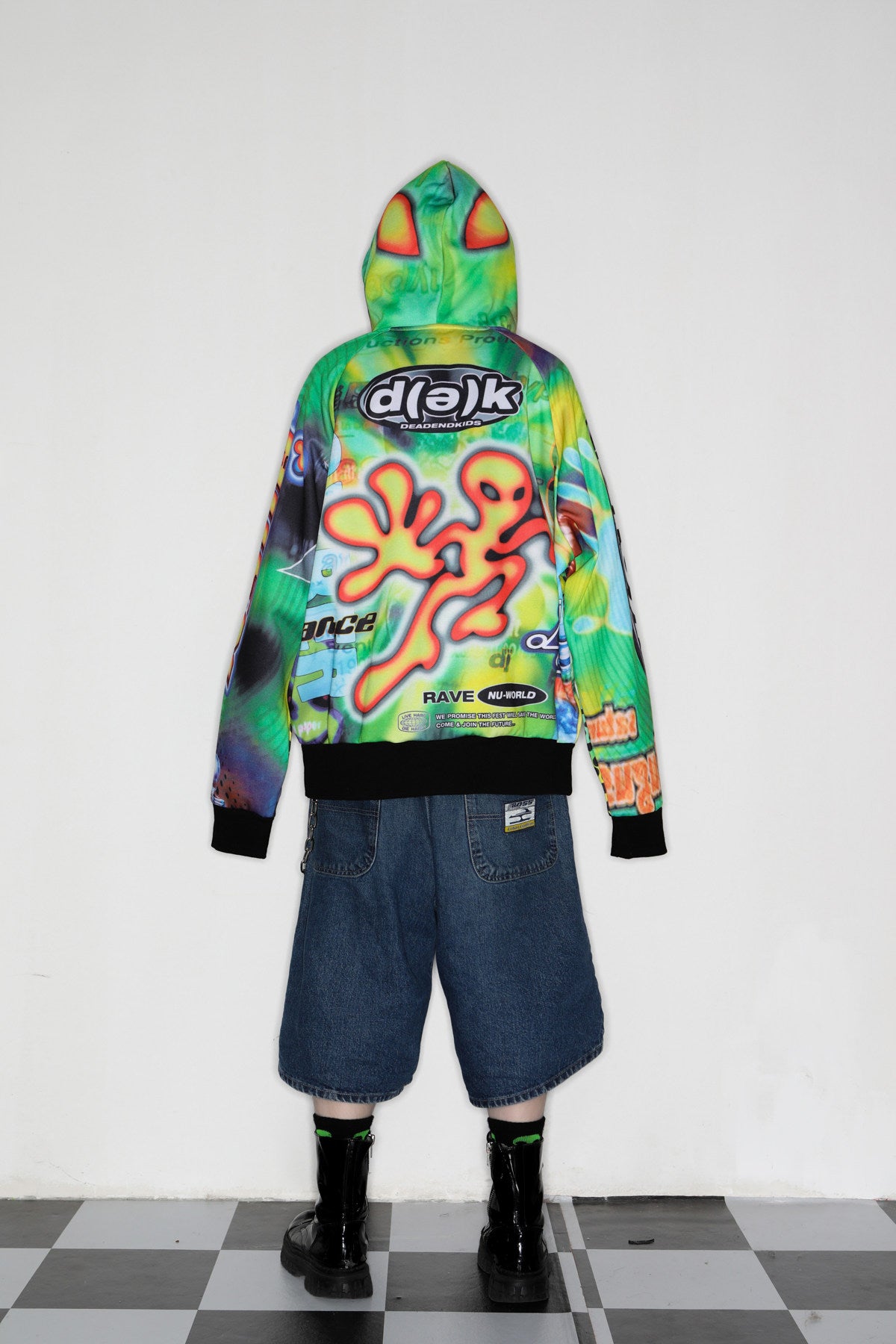 DEADENDKIDS ALIEN INVASION graphic fleece zip hoodie — material and print detail