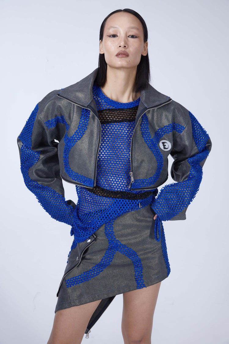 EMBRYO METAL SHELL convertible canvas jacket — full-length modeled styling view