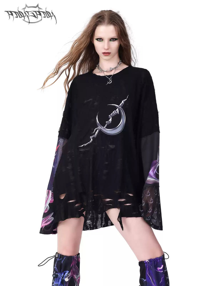 PINKSPINK ELECTRIC MOON layered alloy necklace in silver — modeled view layered over a black graphic top