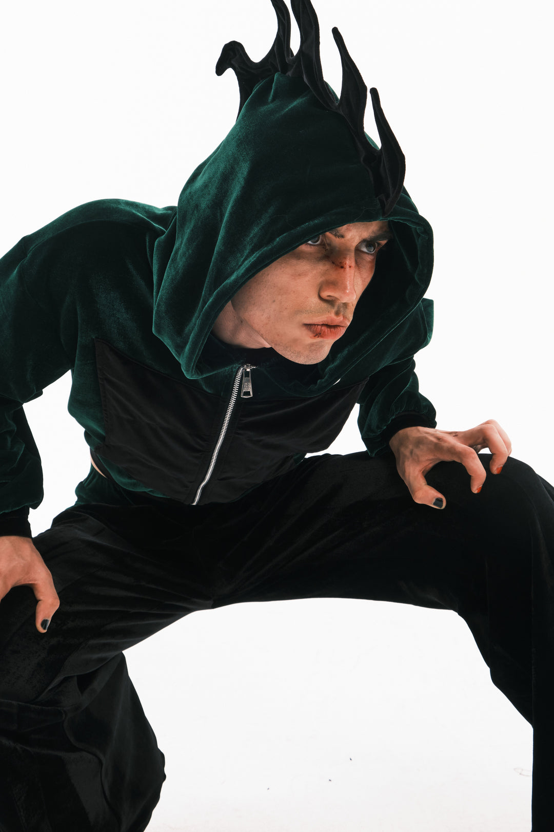 EMBRYO GREEN SPIKE cropped velvet hoodie — additional product detail view